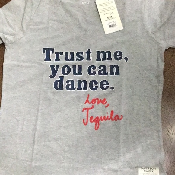 Gray Short Sleeve Tee with Blue and Red Print - Picture 6 of 7